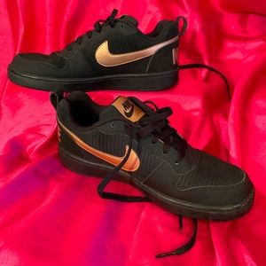 NIKE Court Borough Low - Rose Gold
